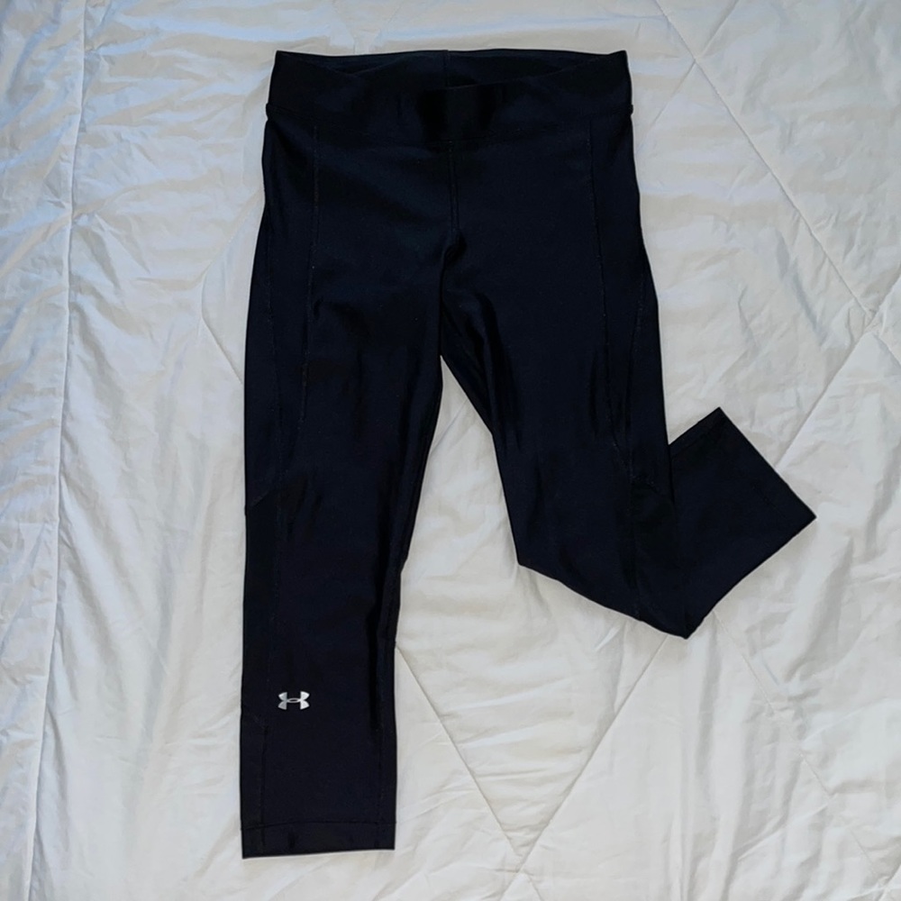 Women’s Under Armor Heat Gear Short Leggings